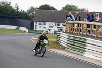 Vintage-motorcycle-club;eventdigitalimages;mallory-park;mallory-park-trackday-photographs;no-limits-trackdays;peter-wileman-photography;trackday-digital-images;trackday-photos;vmcc-festival-1000-bikes-photographs